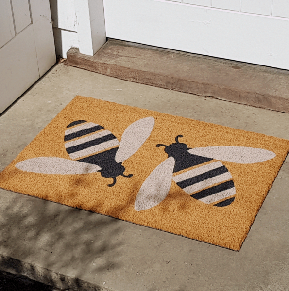 [Ƴ]Anorak Buzzy Bee Doormat ܹ Ʈ