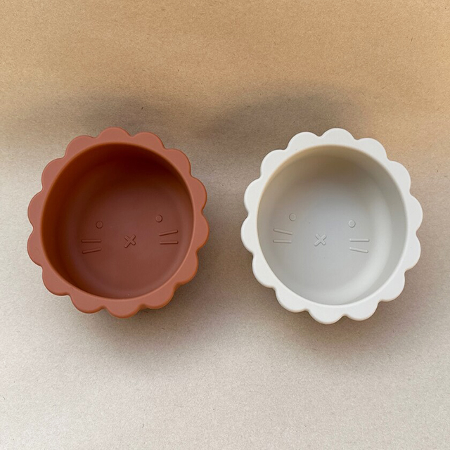 [urvs]̾  Lion bowl