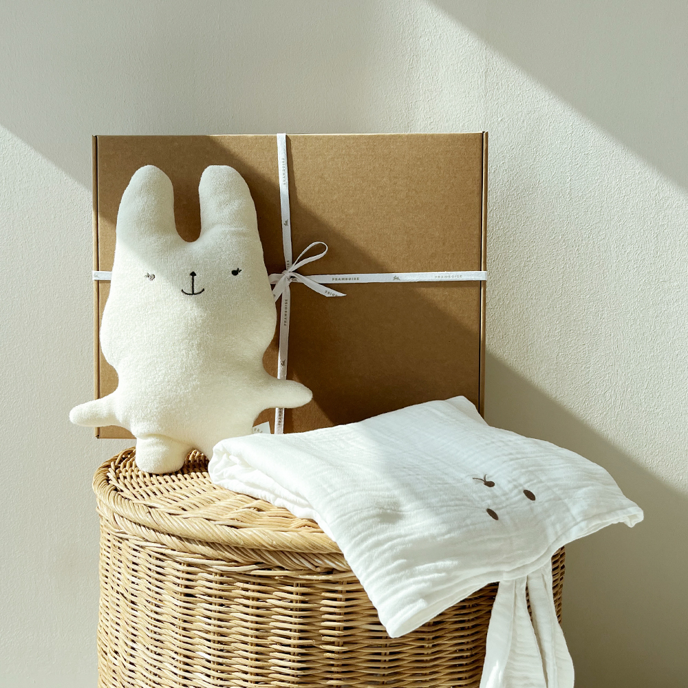 []  (Blanche Rabbit)  Ʈ