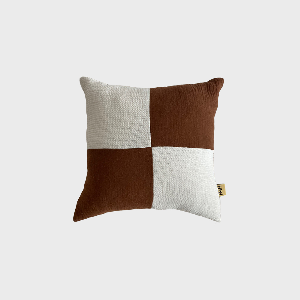[에프엠에이치]미니 쿠션 패치워크 브라운 - Mini Cushion Patchwork Brown